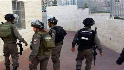الجيش الإسرائيلي يغلق طرقا ويمنع مسيرات فلسطينية قرب باب العامود