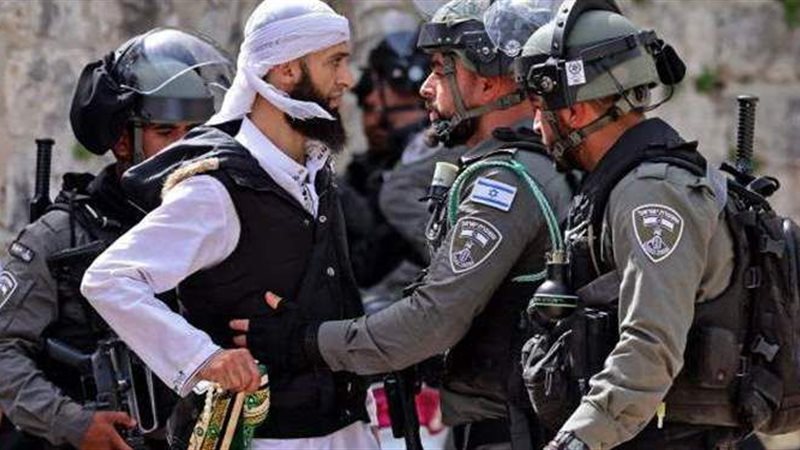 إعادة فتح أبواب الأقصى