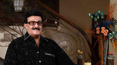 حسن الرداد يرافق سمير غانم داخل المستشفى بشكل مستمر