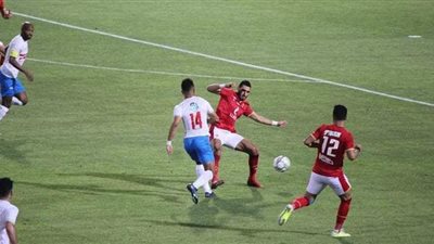 شوط أول سلبي في القمة 122 بين الأهلي والزمالك | صور