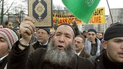 «القوائم السوداء».. فضيحة إخوانية جديدة في أوروبا.. أجهزة الأمن النمساوية كشفت تفاصيل استهداف الجماعة لـ«معارضيها».. و«قيادات لندن» أصدروا أوامر بإعدادها