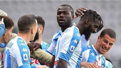 نابولي يكتسح أودينيزي بخماسية ويرتقي لوصافة الدوري الإيطالي