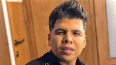 عمر كمال: كل نجوم مصر غنوا ورا راقصات إشمعنى أنا | فيديو