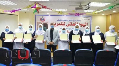 احتفالا باليوم العالمي.. وكيل صحة الدقهلية يكرم الممرضات المتميزات