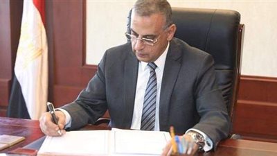 محافظ سوهاج يكلف رؤساء المدن بجولات ميدانية للتصدي لمحاولات البناء المخالف