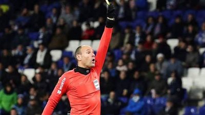 تعرف على حكم نهائي دوري أبطال أوروبا بين مانشستر سيتي وتشيلسي