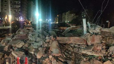 ازالة نادى قحافة بطنطا لإعاقته حركة تطهير ترعة القاصد