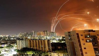 القسام تمطر تل أبيب بالصواريخ ردا على قصف المنشآت المدنية في غزة | فيديو وصور