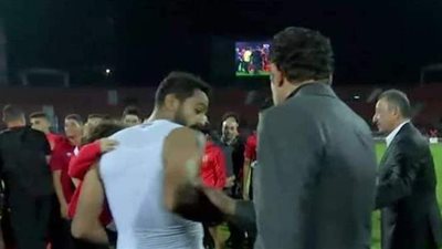 محمد فضل عن أزمته مع كهربا: بتاع مشاكل ولم يحترم تيشيرت الأهلي ومكانته | فيديو