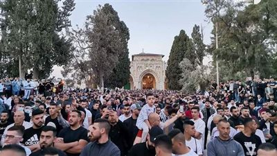 بث مباشر.. الفلسطينيون يؤدون صلاة العيد بالمسجد الأقصى | فيديو