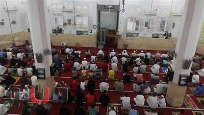 توافد المصلين على مساجد الشرقية لأداء صلاة عيد الفطر المبارك | صور