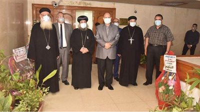 الأنبا يوأنس أسقف أسيوط يهنئ المحافظ بعيد الفطر المبارك