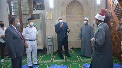 محافظ الوادي الجديد يناشد المواطنين بالحصول على لقاح كورونا