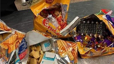 ضبط أدوية داخل علبة بسكويت قادمة من تركيا بمطار القاهرة