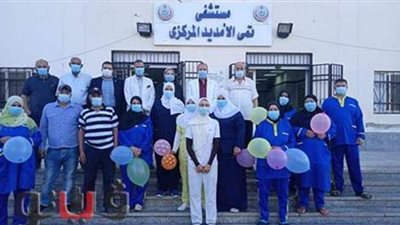 10 لقطات للاحتفال بالعيد في الساعات الأولى.. المهرجون والأراجوزات في المعادي.. تزيين الشوارع بالشرقية.. وتوزيع العيدية