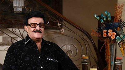 تحت تأثير المخدر.. آخر تطورات الحالة الصحية لـ سمير غانم