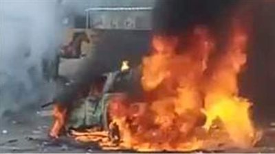 لحظة اشتعال النيران في سيارة لقوات الاحتلال الإسرائيلي بكفر قاسم| فيديو