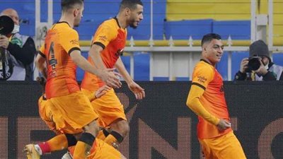 الصراع يشتعل بين بشكتاش وجالاتا سراي بصدارة الدوري التركي