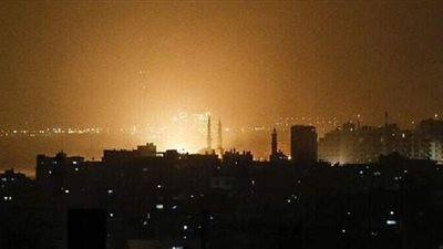 غارات مكثفة للاحتلال الإسرائيلي على الفلسطينيين بقطاع غزة