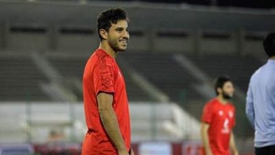 بعد خلع الجبيرة.. حمدي فتحي يقترب من العودة للمشاركة في المباريات مع الأهلي