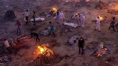 الهند تعاود تسجيل الأرقام الكارثية في عدد وفيات كورونا اليومية