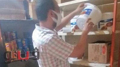 تحرير 16 محضر ضد محلات أسماك مملحة وتصنيع 