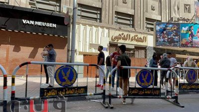 إقبال على السينمات وانتشار أمني في شوارع القاهرة ثاني أيام العيد | فيديو