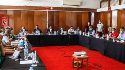 الأهلي يرتدي زيه الرسمي أمام صن داونز.. غدًا