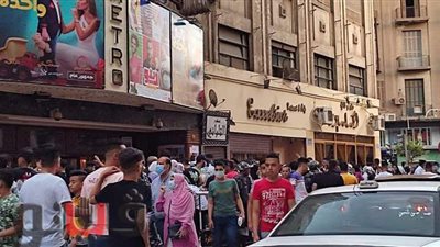 ثاني أيام العيد.. زحام على سينمات وسط القاهرة  | صور