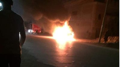 اشتعال النيران في سيارة ملاكي بطريق السنطة - طنطا في الغربية