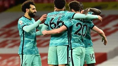 محمد صلاح يقود هجوم ليفربول أمام مانشستر يونايتد