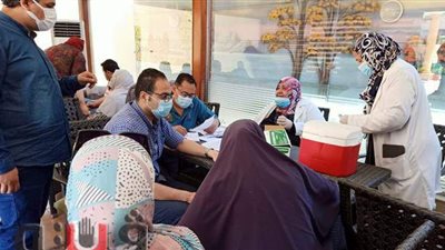 تطعيم المتواجدين بنادي القضاة بالزقازيق ضد فيروس كورونا