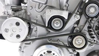 ما أهمية سير الدينامو وخطورة تلفه على محرك سيارتك؟