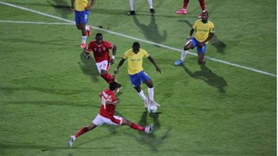 الأهلي يتقدم على صن داونز 0/1 في الشوط الأول | صور