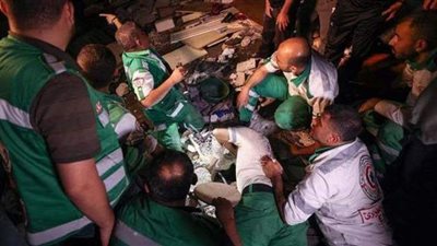 استشهاد أسرة فلسطينية في غارة إسرائيلية بحي الرمال