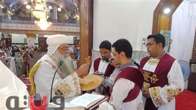 الأنبا تكلا يترأس قداس الأحد بكاتدرائية مارجرجس l فيديو