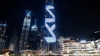برج خليفة يتزين بشعار كيا للإعلان عن الاستراتيجية الجديدة للشركة