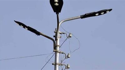 مصرع كهربائي أثناء تركيب كشاف إنارة بشبين القناطر