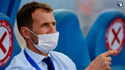 مدرب بيراميدز يعلق على خطأ شريف إكرامي الفادح أمام أنيمبا