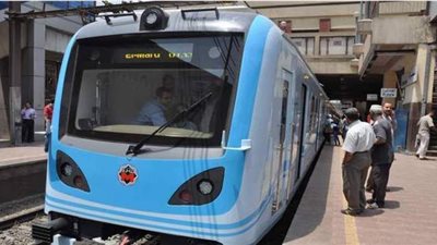 فريق الصيانة يصل محطة غمرة لإصلاح عطل المترو