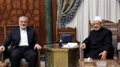 هنية يجري اتصالا بشيخ الأزهر ويطلعه على آخر تطورات الأوضاع بالأراضي الفلسطينية