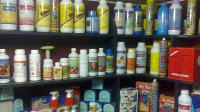 ضبط 3500 عبوة مبيدات زراعية مجهولة المصدر ومحظور تداولها بكفر الشيخ