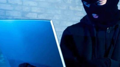 حبس عامين وغرامة ٣٠٠ ألف جنيه.. عقوبات تلفيق الصور المنافية للآداب