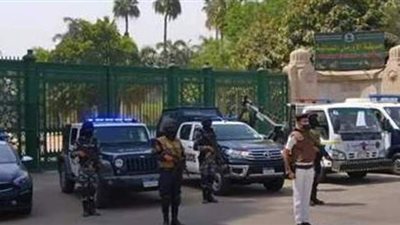 شاهد.. لحظة مداهمة أوكار العناصر الإجرامية وأباطرة الكيف