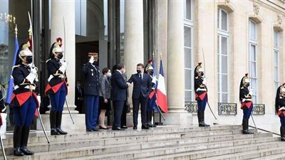 6 صور ترصد زيارة السيسي لقصر الإليزيه اليوم ولقاء ماكرون