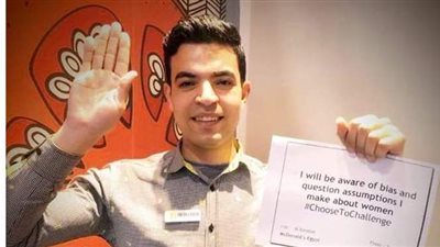 كان رايح يعزم أصحابه.. وفاة شاب في حادث تصادم قبل ساعات من خطبته