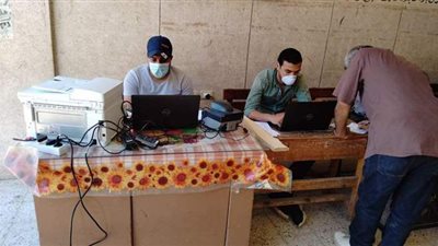 صحة المنيا والقومي للمرأة يطلقان حملة لتوفير لقاح كورونا للمواطنين بالقرى