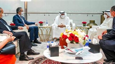 وزيرا السياحة والطيران يلتقيان رئيس شركة طيران الإمارات