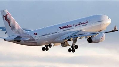 بخراطيم المياه.. ليبيا ترحب بالطائرات التونسية بعد توقف 7 سنوات