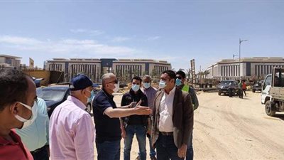 مسئولو المجتمعات العمرانية يتفقدون سير العمل بالعاصمة الإدارية